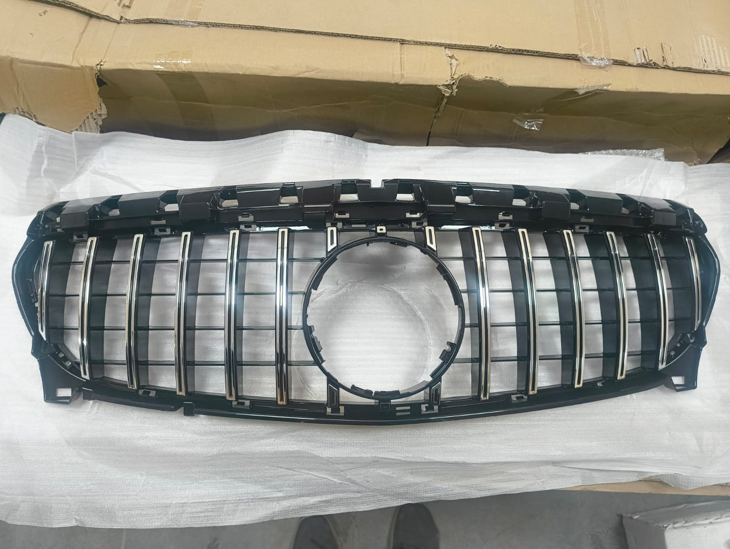 2013-2019 Mercedes-Benz CLA W117 GT Grille | Carteil