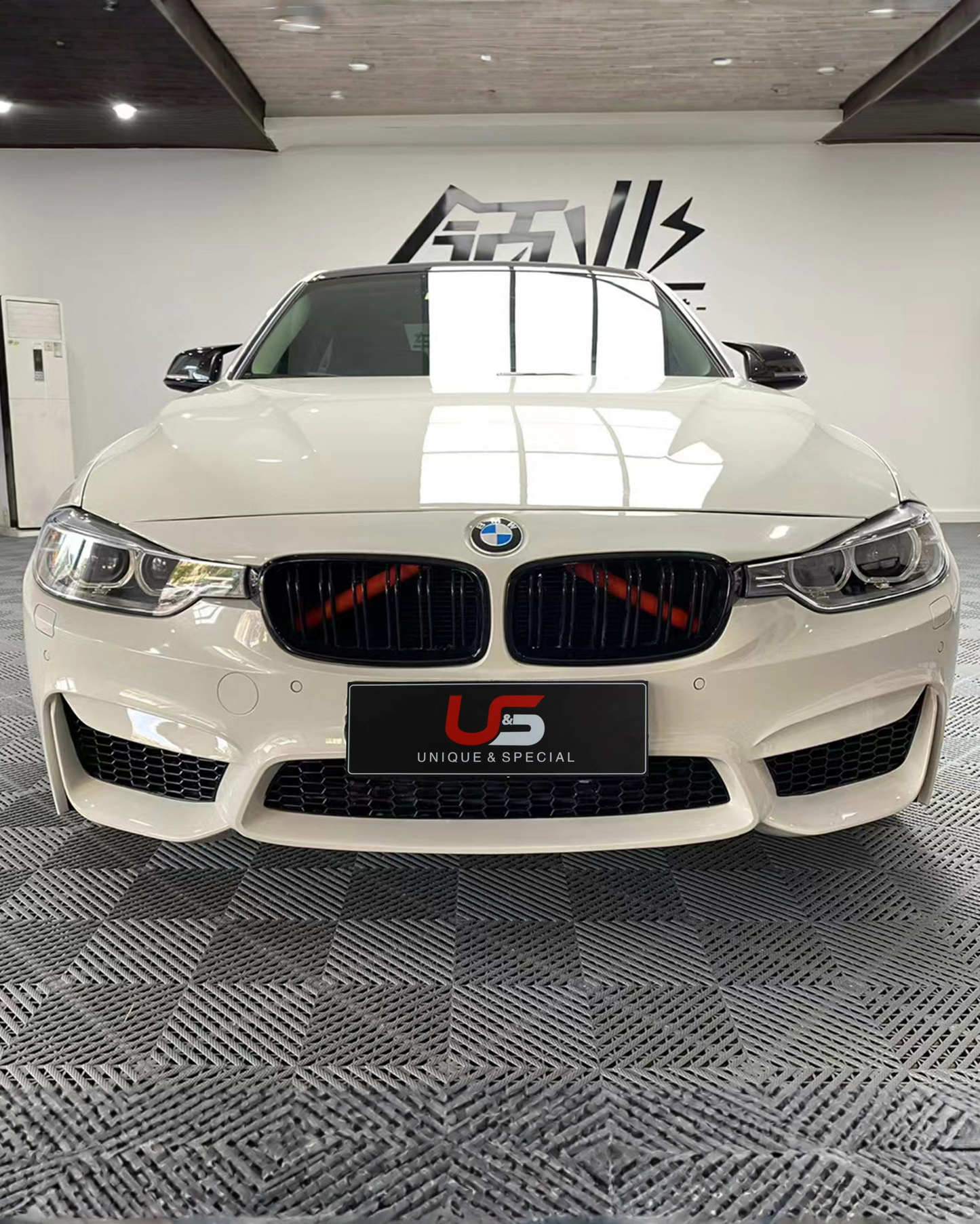 2012-2018 BMW 3-Series F30 M4 Style Body Kit Glossy Black | Carteil