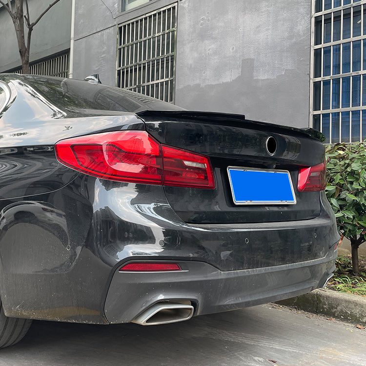 2018–2020 BMW 5 Series G30 M4-Style Rear Spoiler (Carbon Look)