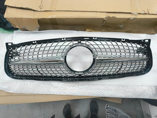 2014-2016 Mercedes-Benz GLA W156 GT Grille Starry Sky Silver | Carteil