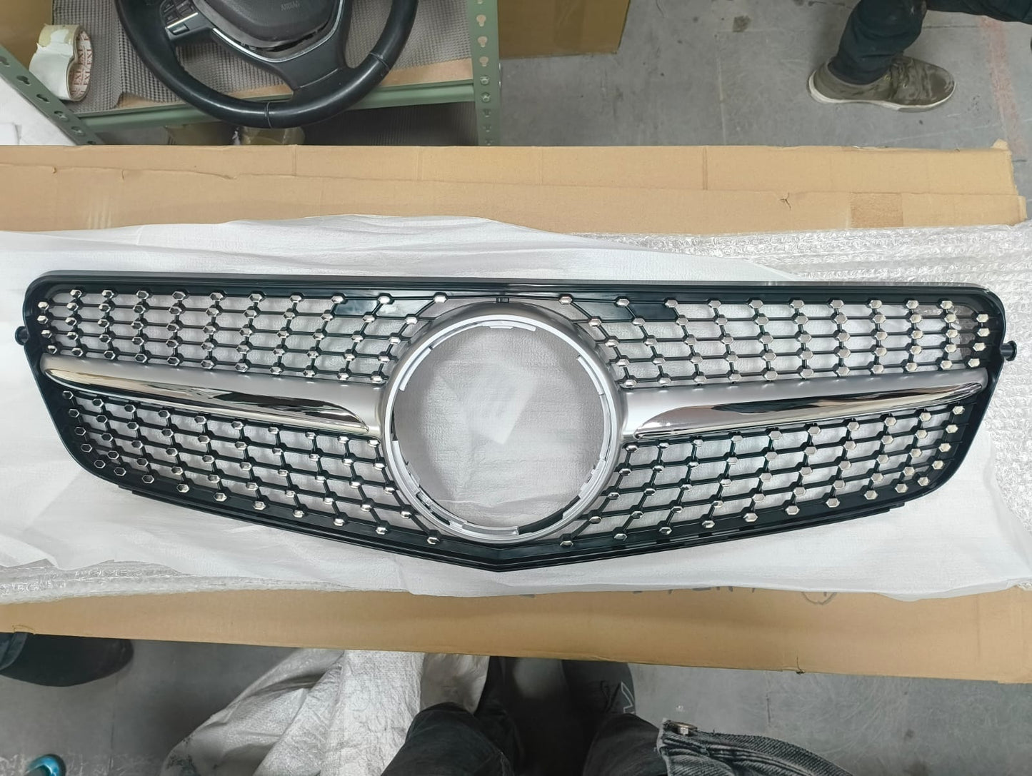 Mercedes-Benz C-Class W204 GT Grille Starry Sky Silver | Carteil