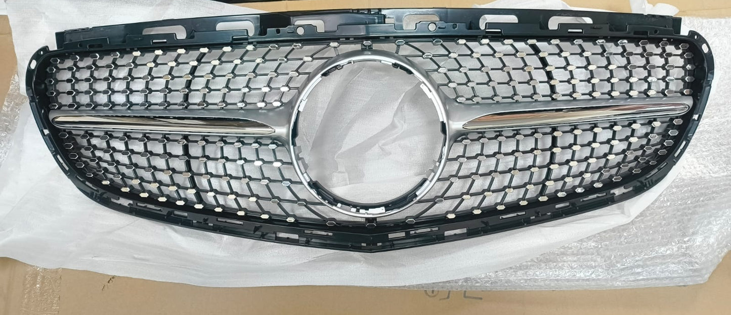 Mercedes-Benz E-Class W212 Diamond Grille Starry Silver | Carteil
