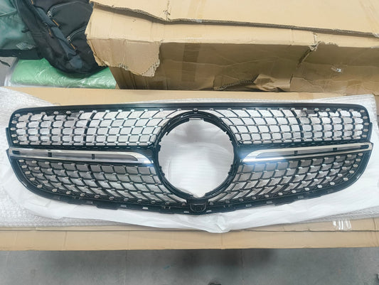 Mercedes-Benz GLC W253 Black Diamond Grille 2016-2019 | Carteil