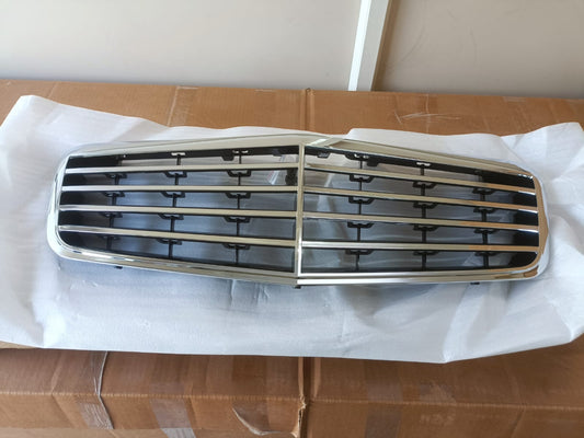 Mercedes-Benz S-Class W221 LCI (2010–2013) Front Grille | Gloss Black ABS | Easy Installation